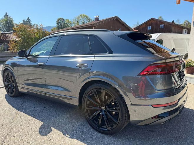 Audi SQ8 4.0 TFSI quattro Competition Plus noir de 2024