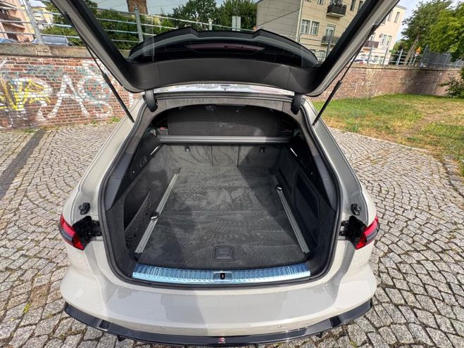 Audi RS6 4.0 TFSI quattro - Keramik Carbon Exclus gris de 2020