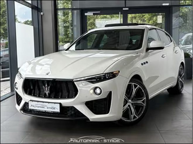 Maserati Levante Edition 1 of 200 blanc de 2021