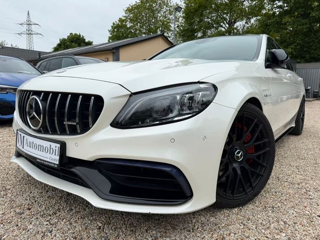 Mercedes Classe C Benz S blanc de 2020