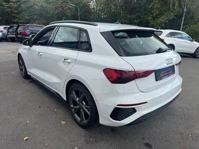Audi A3 35 TFSI S line blanc de 2024