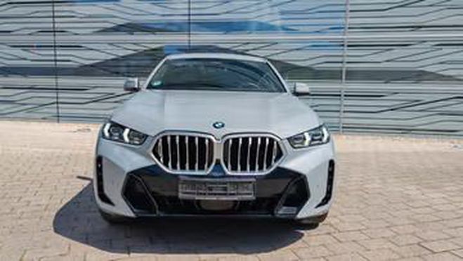 BMW X6 xDrive30d M Sport gris de 2026