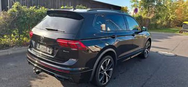 Volkswagen Tiguan R-Line 4MOTION noir de 2023