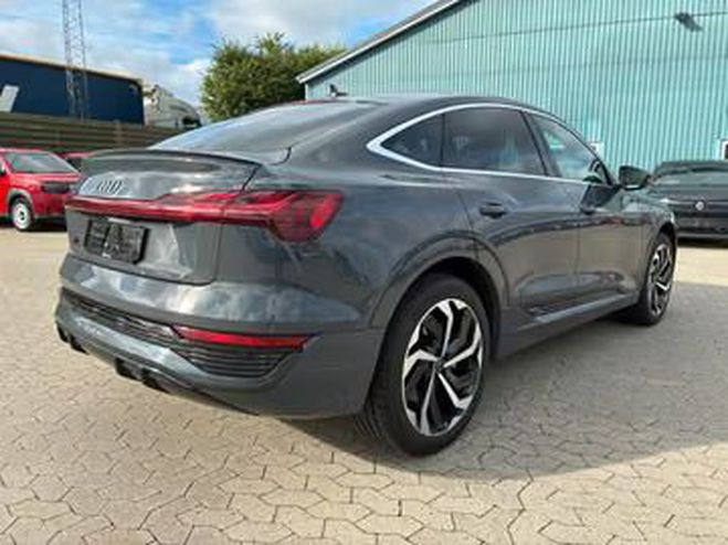 Audi Q8 Sportback 50 e-tron quattro S line gris de 2025