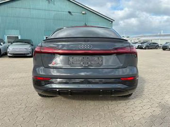 Audi Q8 Sportback 50 e-tron quattro S line gris de 2025