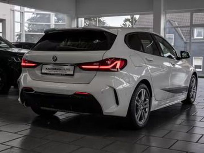BMW Serie 1 118i M Sport blanc de 2021
