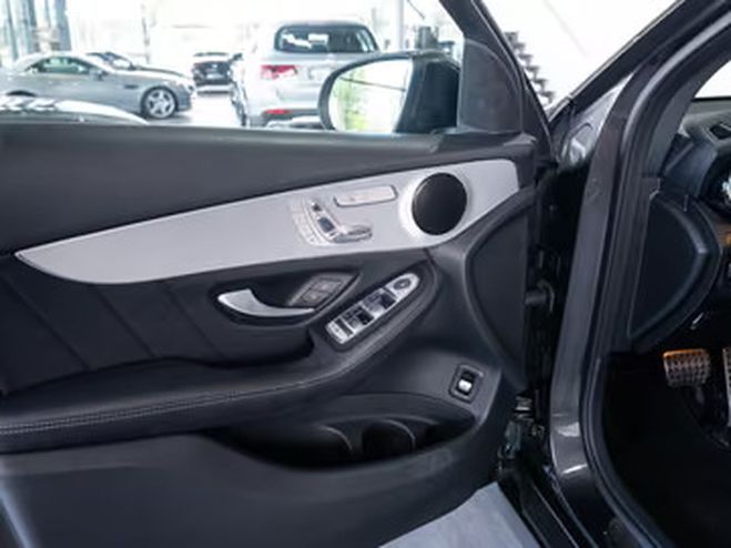 Mercedes GLC 400 d 4MATIC AMG Line noir de 2022