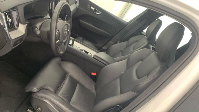Volvo XC60 B4 D Core blanc de 2023