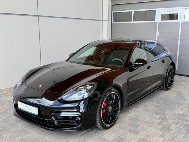 Porsche Panamera Sport Turismo GTS noir de 2019