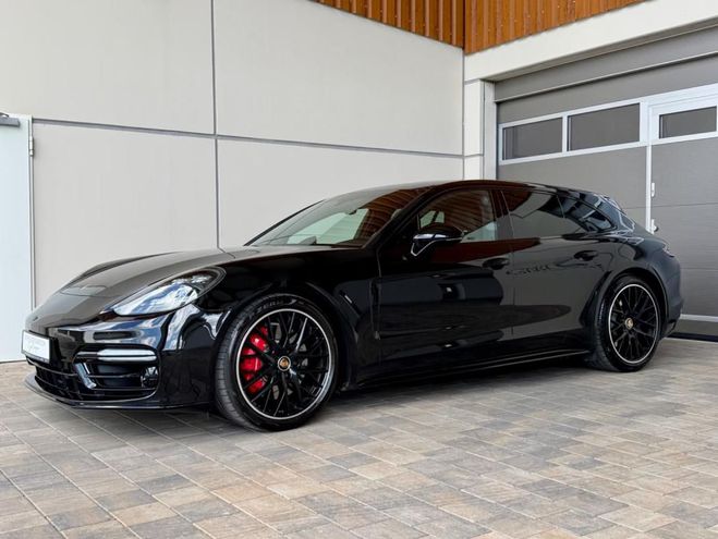 Porsche Panamera Sport Turismo GTS noir de 2019