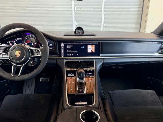 Porsche Panamera Sport Turismo GTS noir de 2019