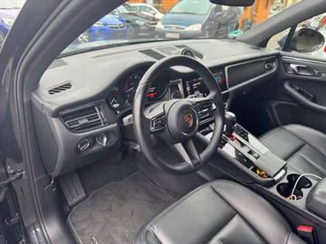 Porsche Macan  gris de 2022