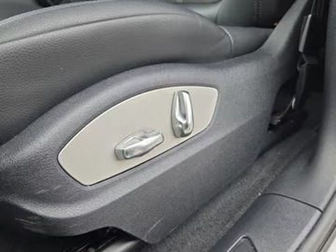 Porsche Macan 2.0 T 265 ch PDK blanc de 2022