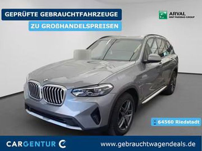 BMW X3 xDrive30e gris de 2022