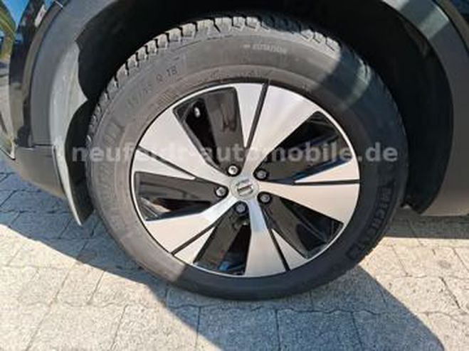 Volvo XC40 Momentum Pro noir de 2022