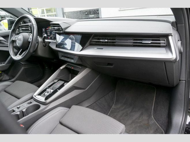 Audi A3 30 TFSI Advanced S tronic noir de 2023