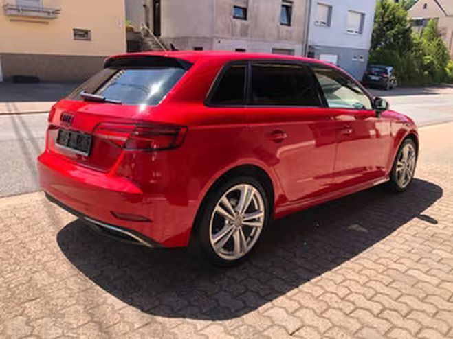 Audi A3 40 TFSI e-tron S line rouge de 2020