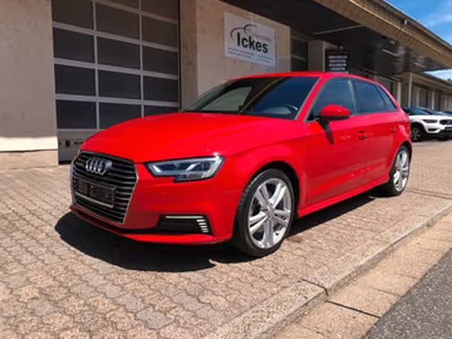 Audi A3 40 TFSI e-tron S line rouge de 2020