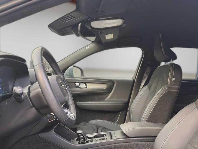 Volvo XC40 B3 gris de 2023