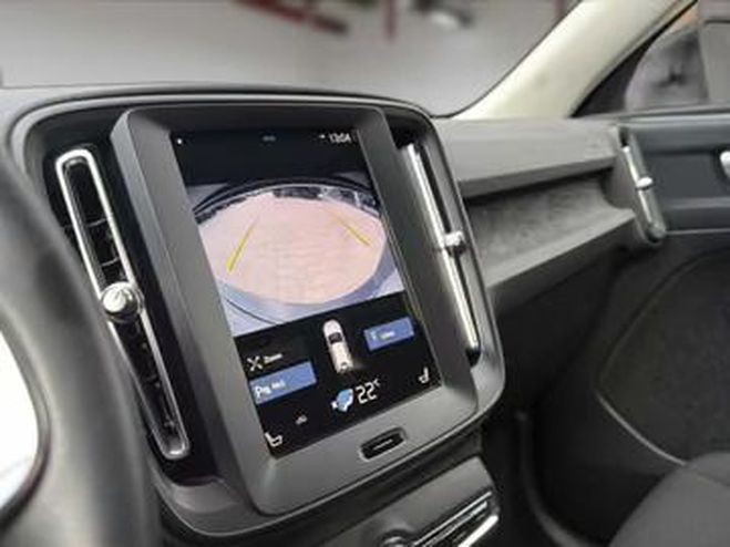 Volvo XC40 T2 Momentum Core noir de 2022