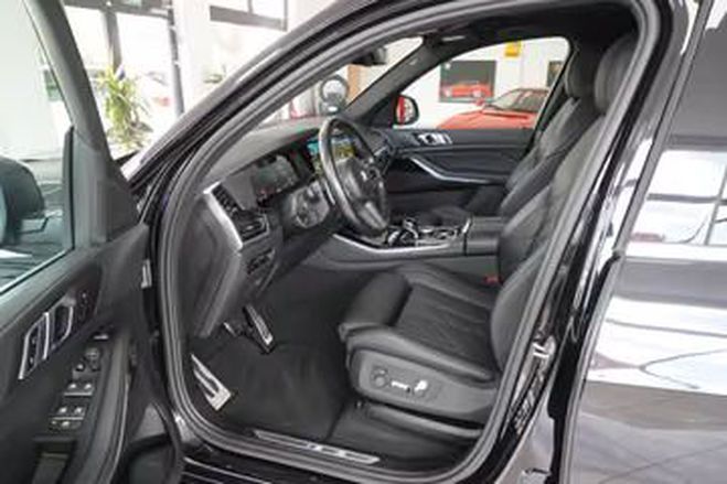 BMW X5 xDrive30d M Sport noir de 2023