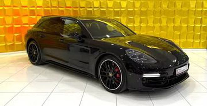Porsche Panamera GTS Sport Turismo noir de 2019