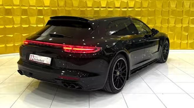 Porsche Panamera GTS Sport Turismo noir de 2019
