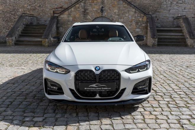 BMW Serie 4 430i Coup� M Sport blanc de 2021