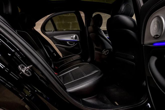 Mercedes Classe E Porsche Macan 2.0 noir de 2020