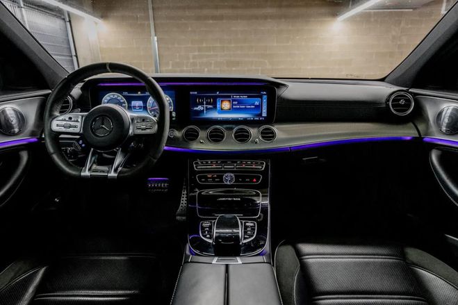 Mercedes Classe E Porsche Macan 2.0 noir de 2020