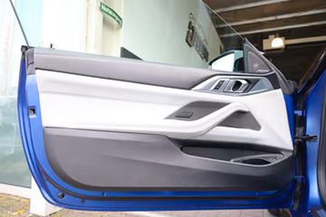 BMW M4 Competition bleu de 2022