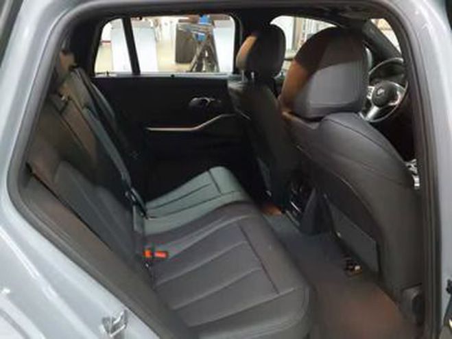 BMW Serie 3 M Sport gris de 2023