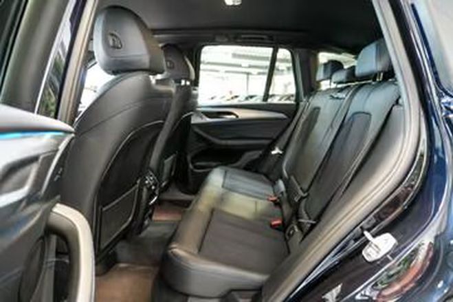 BMW X3 xDrive30e M Sport noir de 2021