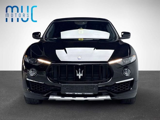 Maserati Levante GranLusso Q4 noir de 2019