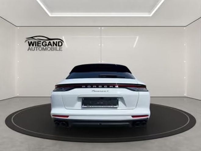 Porsche Panamera 4 E-Hybrid Sport Turismo blanc de 2022