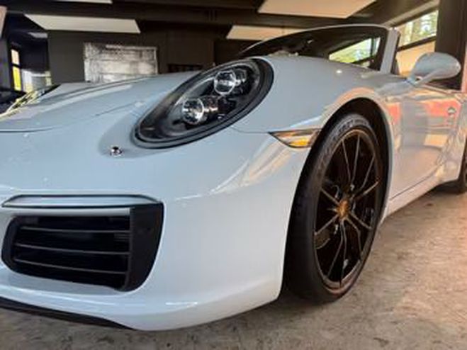 Porsche 911 Carrera Cabriolet blanc de 2016