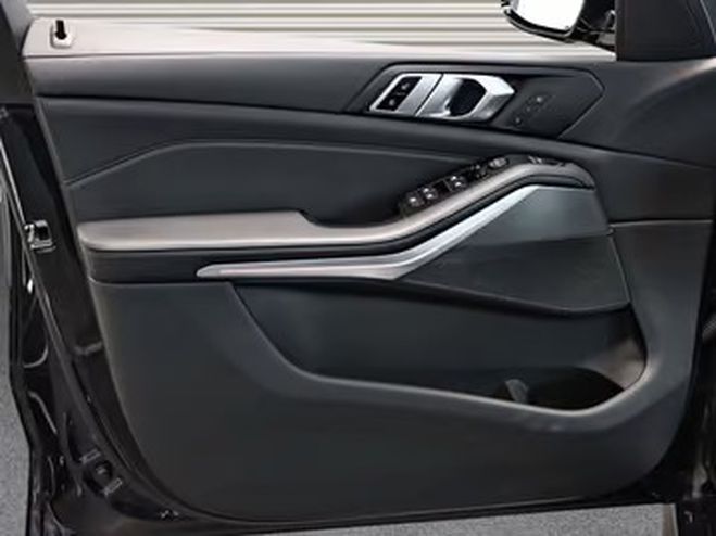 BMW X5 xDrive30d M Sport noir de 2022