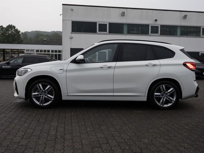BMW X1 xDrive25e M Sport blanc de 2022