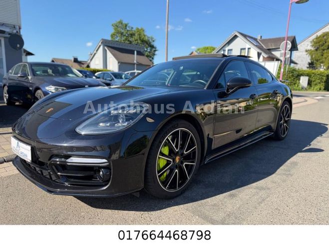 Porsche Panamera Turbo S E-Hybrid noir de 2018