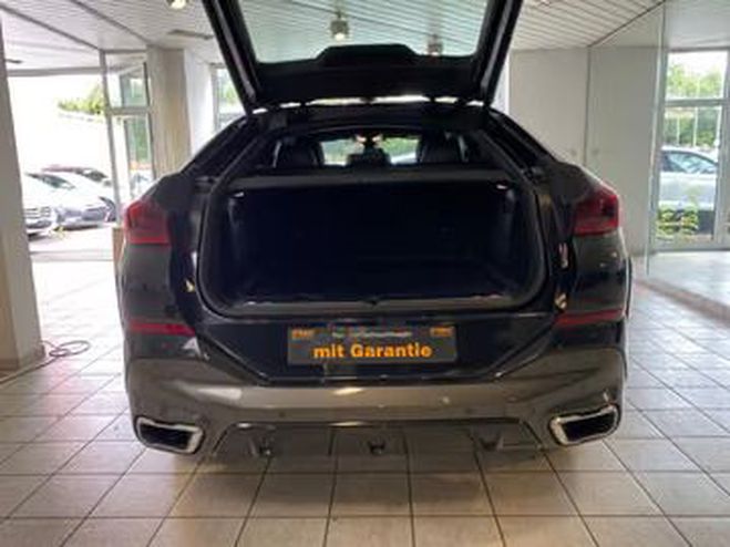 BMW X6 Audi S3 Sportback 2.0 TFSI quattro noir de 2020