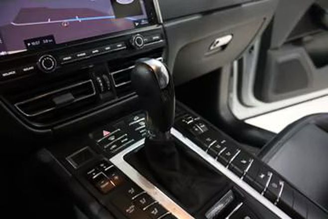 Porsche Macan  blanc de 2021