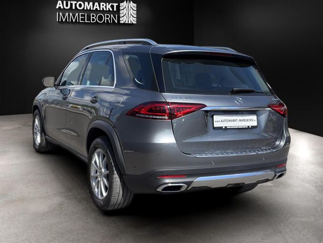 Mercedes GLE Benz de gris de 2021