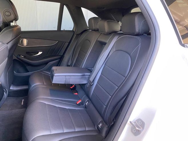 Mercedes GLC Benz 300 4MATIC AMG Line blanc de 2021