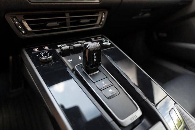 Porsche 911 Carrera 992 - Sport Chrono PASM BOSE Car blanc de 2020