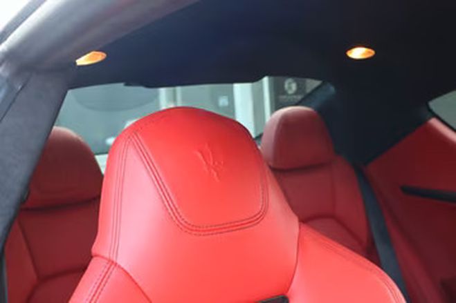 Maserati Gran Turismo 4.7 V8 MC noir de 2015