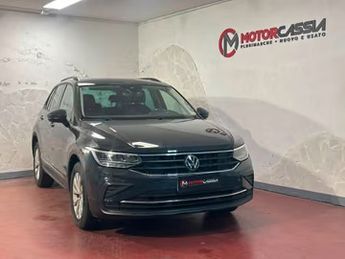  Voir d&eacute;tails -Volkswagen Tiguan 2.0 TDI 150 ch DSG R-Line &agrave; Villenave-d'Ornon (33)