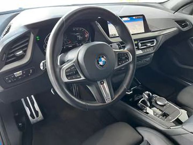 BMW Serie 1 118d M Sport bleu de 2024