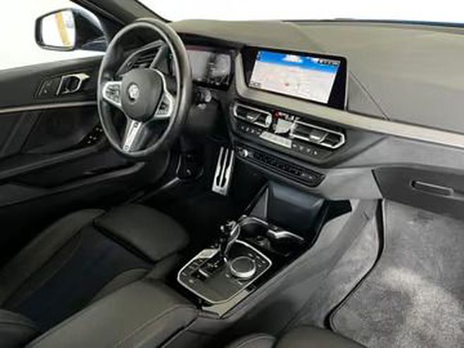 BMW Serie 1 118d M Sport bleu de 2024
