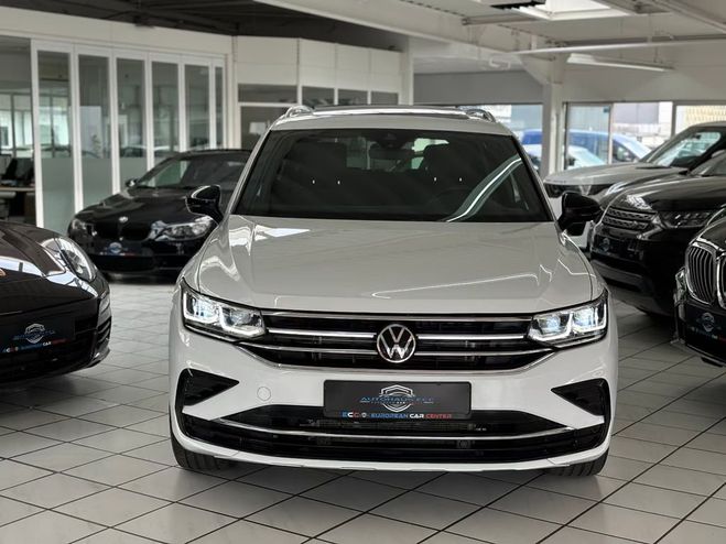 Volkswagen Tiguan 2.0 TDI DSG R-Line blanc de 2023