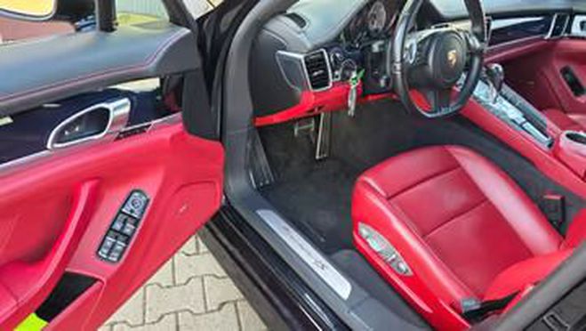 Porsche Panamera 4S noir de 2015